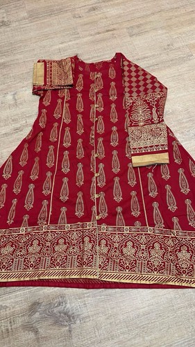 Rotes teiliges lawn suit - lawn,
